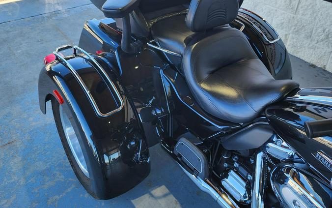 FLHTCUTG 2018 Tri Glide Ultra