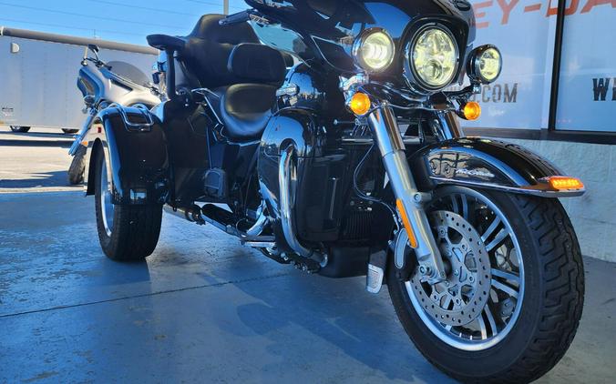 FLHTCUTG 2018 Tri Glide Ultra