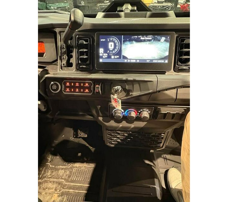 2026 Can-Am Defender Limited HD11