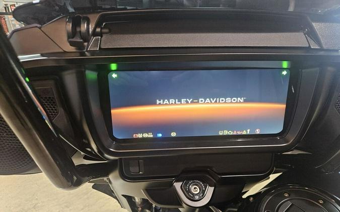 2025 Harley-Davidson Street Glide FLHX