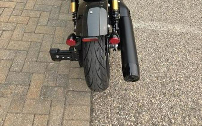 2026 Indian Motorcycle® 101 Scout® Black Crystal with Super Graphite
