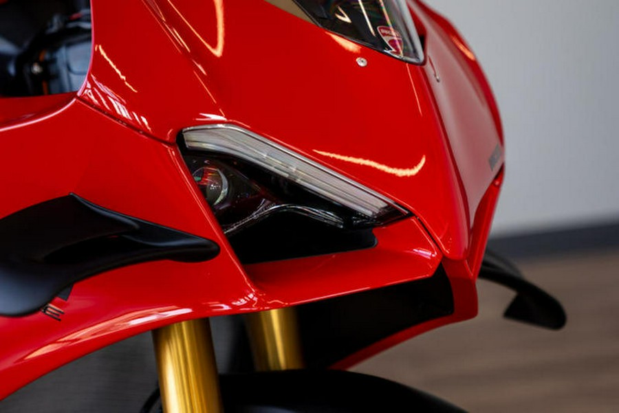 2023 Ducati Panigale V4 S Ducati Red