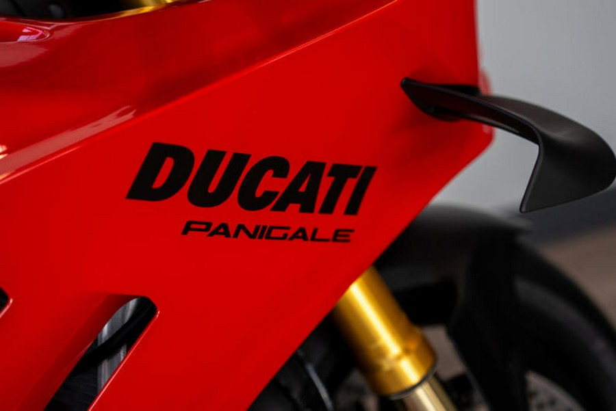 2023 Ducati Panigale V4 S Ducati Red