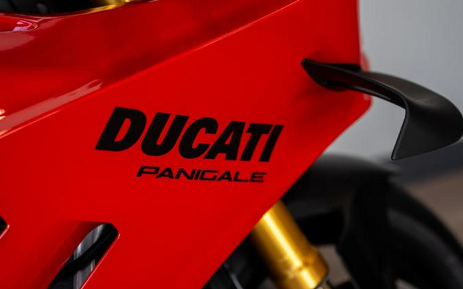 2023 Ducati Panigale V4 S Ducati Red