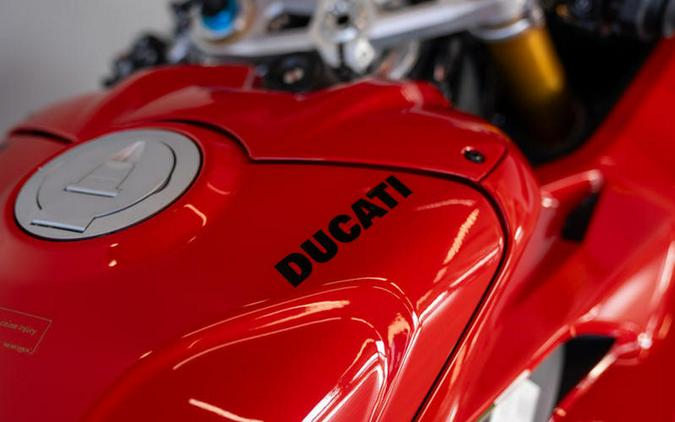 2023 Ducati Panigale V4 S Ducati Red