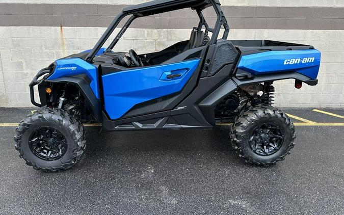 2022 Can-Am® Commander XT 700