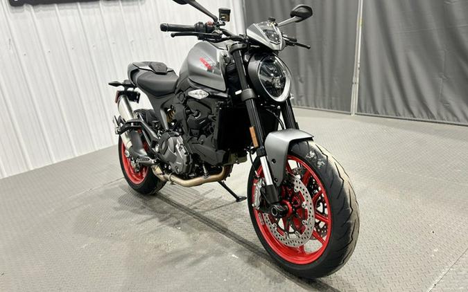 2025 DUCATI Monster Plus Aviator Grey
