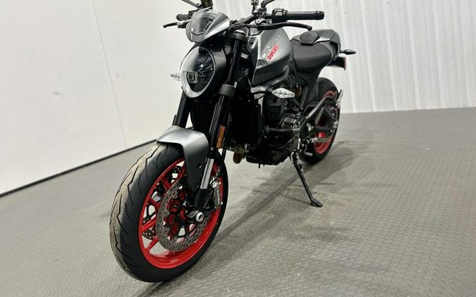 2025 DUCATI Monster Plus Aviator Grey