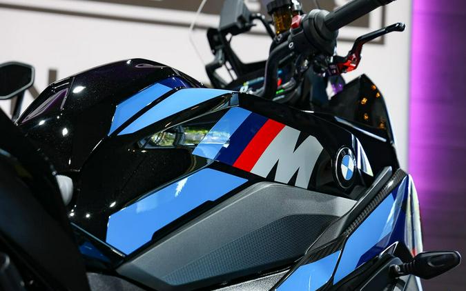 2026 BMW M 1000 XR