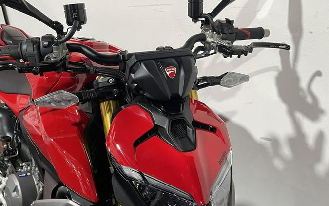 2025 Ducati Streetfighter V2 S