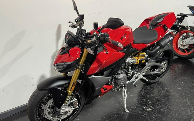 2025 Ducati Streetfighter V2 S