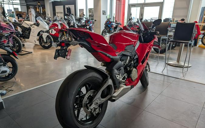 2025 Ducati Panigale V4