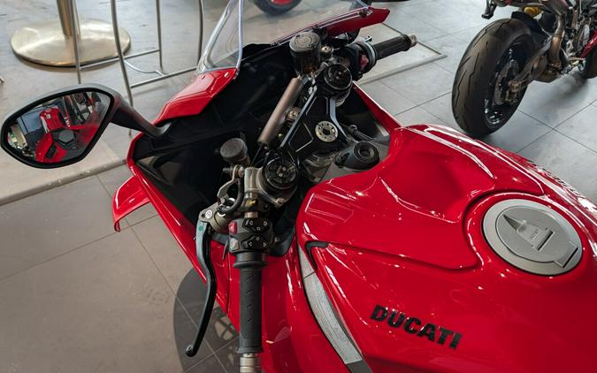 2025 Ducati Panigale V4