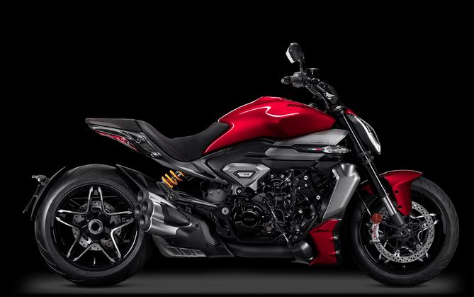 2026 Ducati X DIAVEL V4
