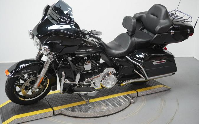 2015 Harley-Davidson® Ultra Limited Low Vivid Black