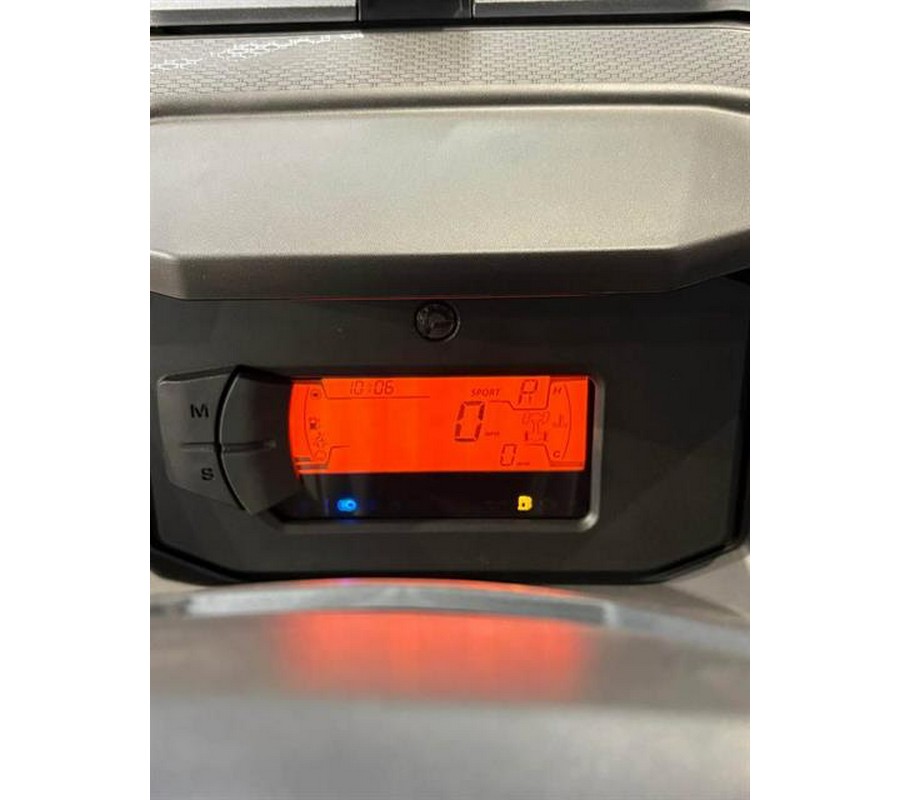 2026 Can-Am Defender MAX Lone Star HD11