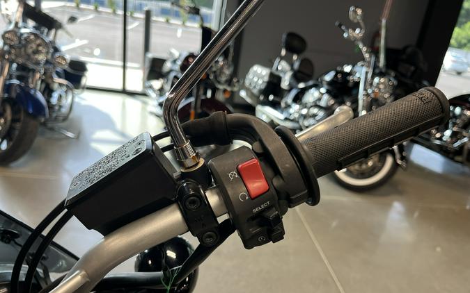 2017 Yamaha SCR950