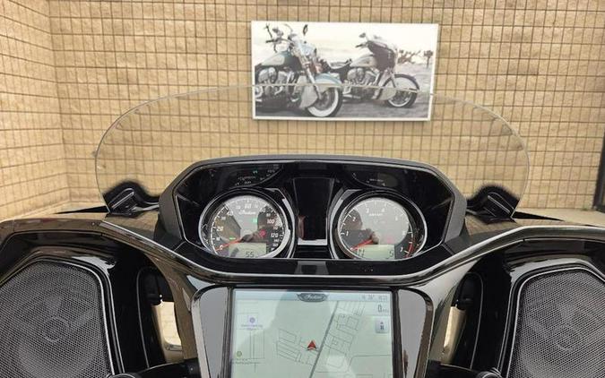 2026 Indian Motorcycle® Challenger® Dark Horse® Black Smoke