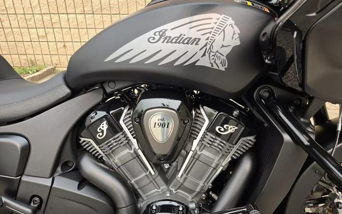 2026 Indian Motorcycle® Challenger® Dark Horse® Black Smoke