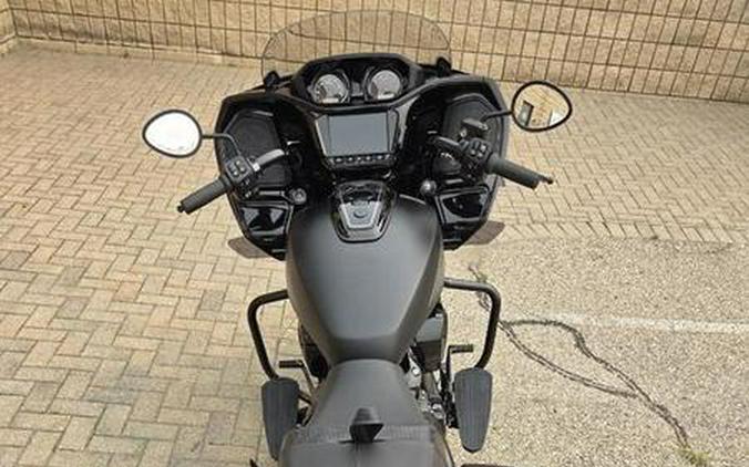 2026 Indian Motorcycle® Challenger® Dark Horse® Black Smoke