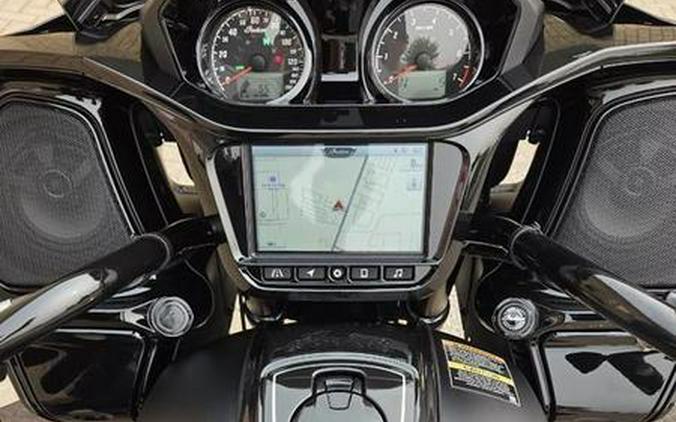 2026 Indian Motorcycle® Challenger® Dark Horse® Black Smoke