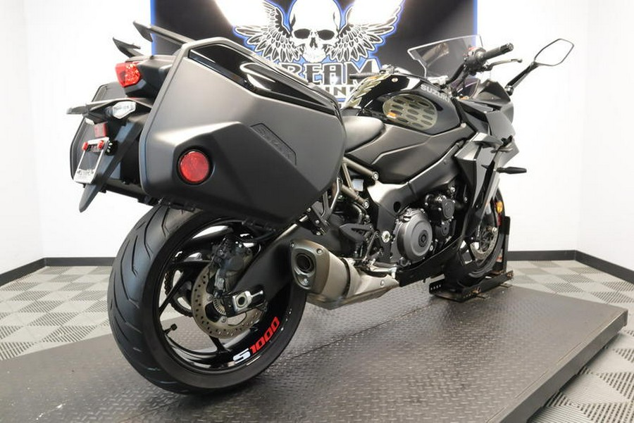 2022 Suzuki GSX-S1000GT Plus