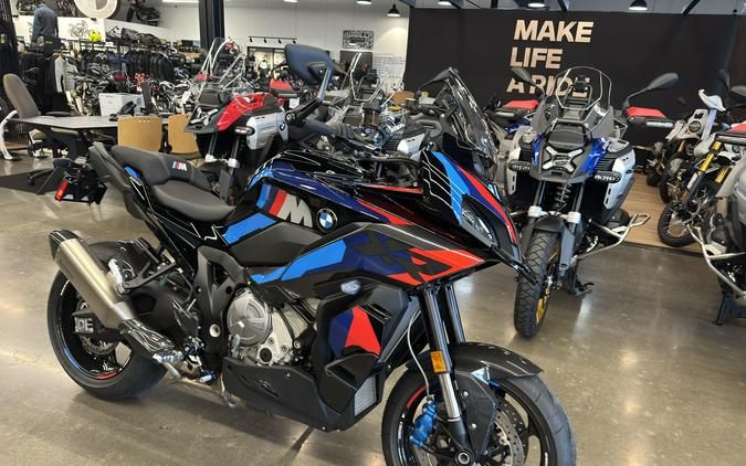 2025 BMW M 1000 XR - BLACK STORM METALLIC