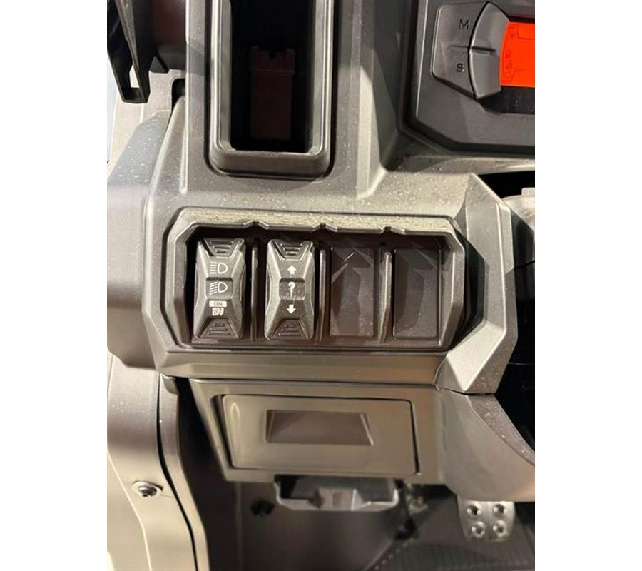 2026 Can-Am Defender MAX XT HD11