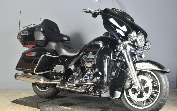 2018 Harley-Davidson Electra Glide Ultra Classic Vivid Black