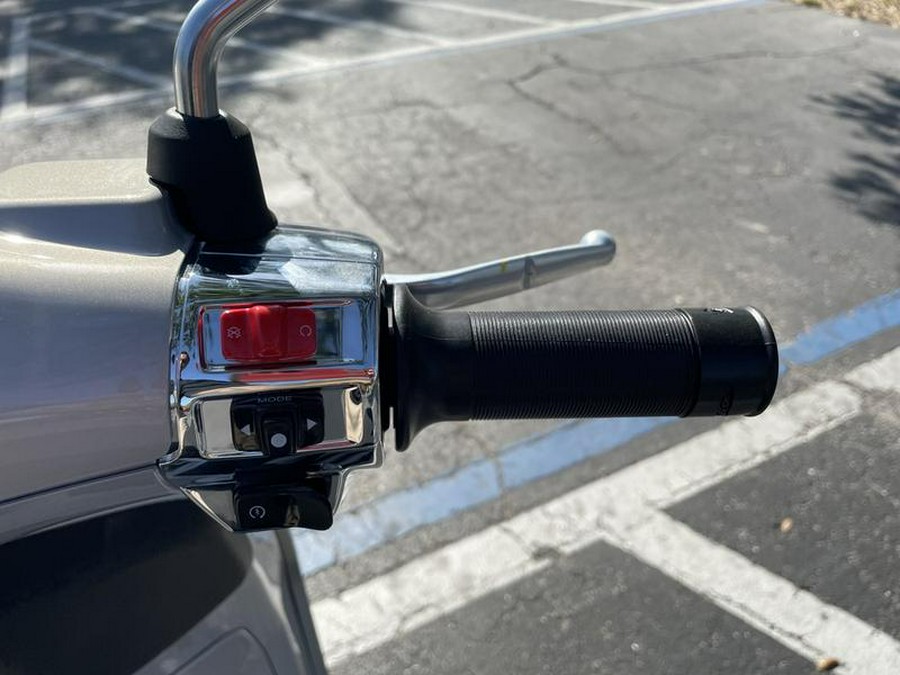 2025 Vespa Primavera 50