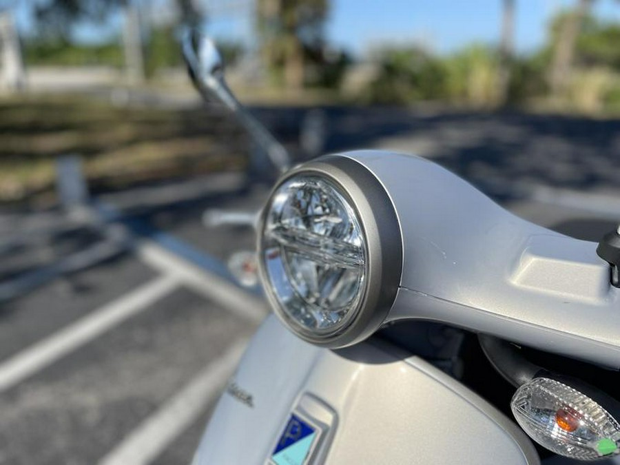 2025 Vespa Primavera 50