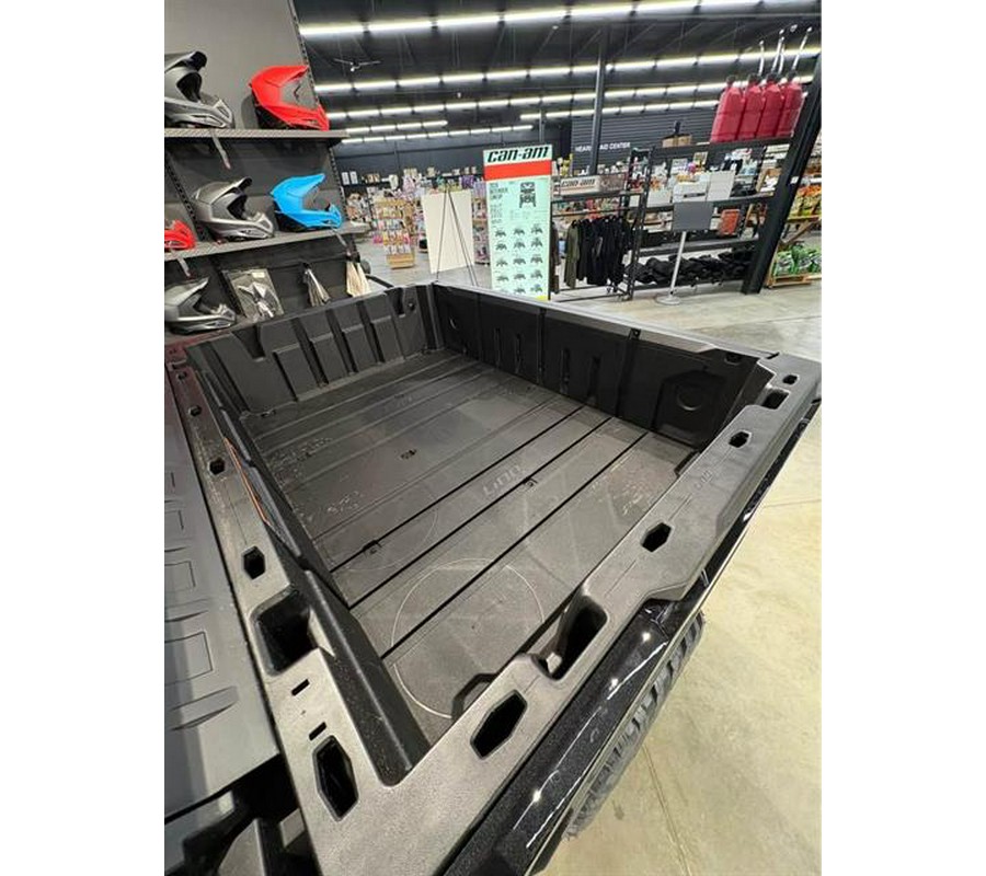 2026 Can-Am Defender XT CAB HD11