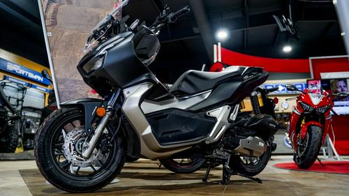 The 2021 Honda ADV150 Reviews Make It Sound Like an Awesome Scooter