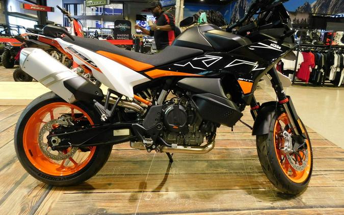 2024 KTM 890 SMT