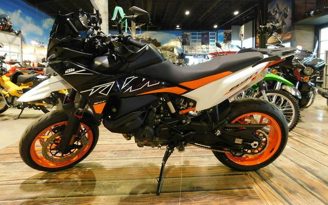 2024 KTM 890 SMT