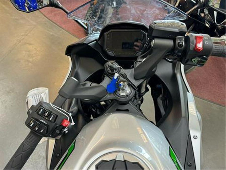 2024 Kawasaki Ninja 7 Hybrid ABS