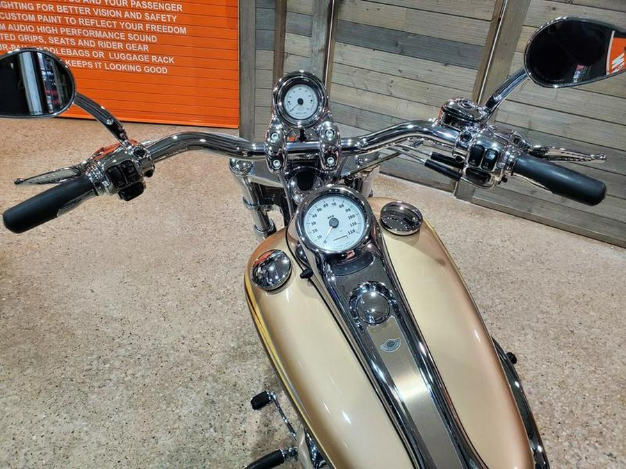 2003 Harley-Davidson® FXSTDSE CVO 100th Anniversary Deuce