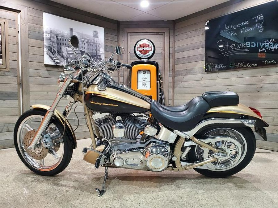 2003 Harley-Davidson® FXSTDSE CVO 100th Anniversary Deuce