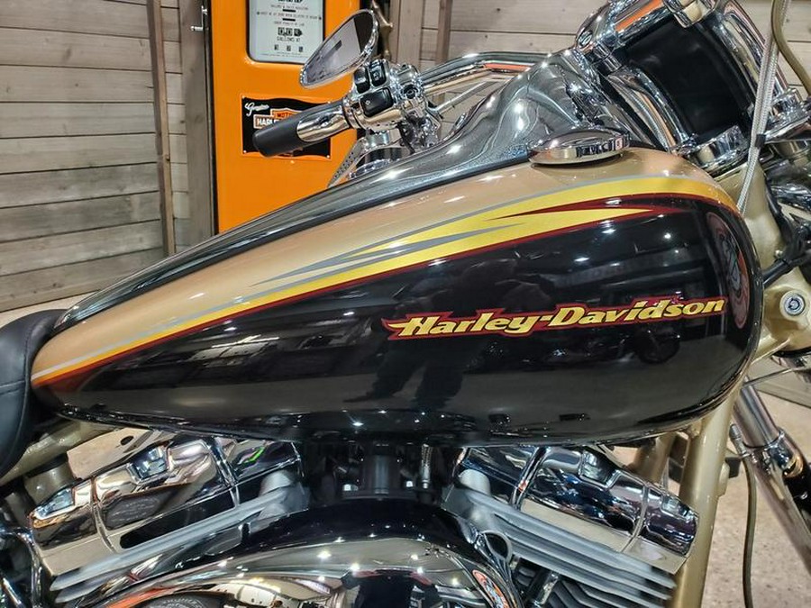 2003 Harley-Davidson® FXSTDSE CVO 100th Anniversary Deuce