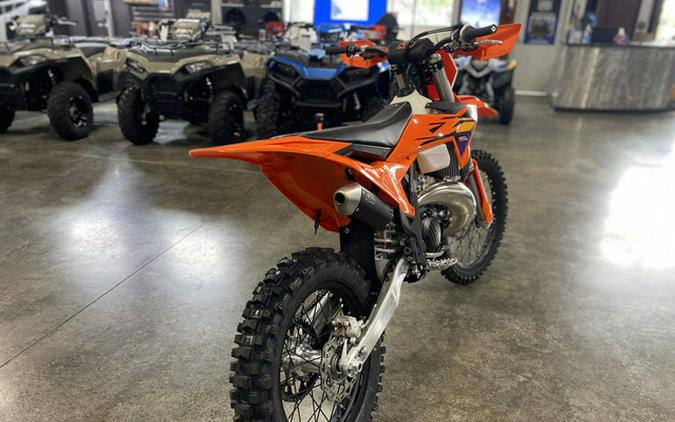 2026 KTM XC 300