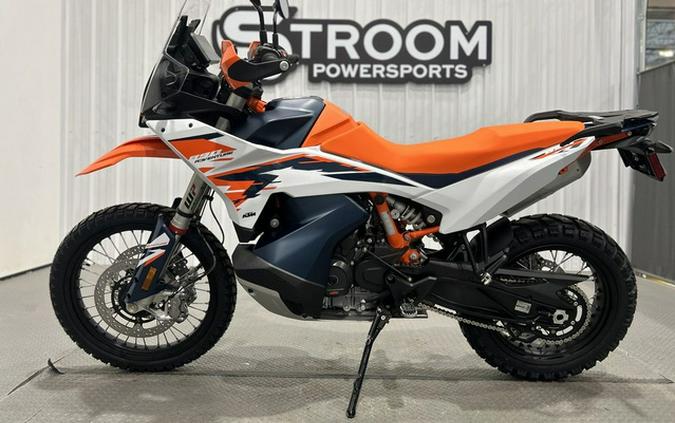 2026 KTM Adventure 890 R