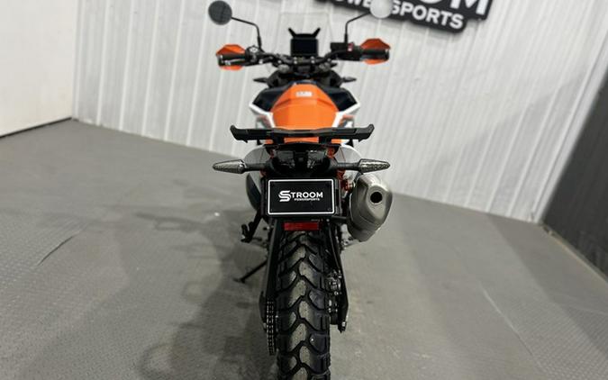 2026 KTM Adventure 890 R