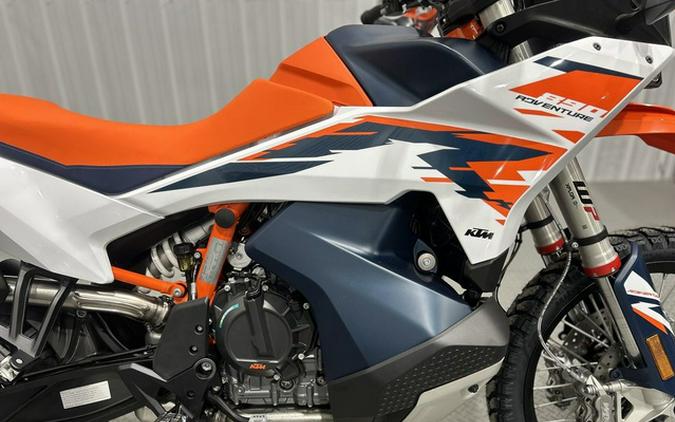 2026 KTM Adventure 890 R