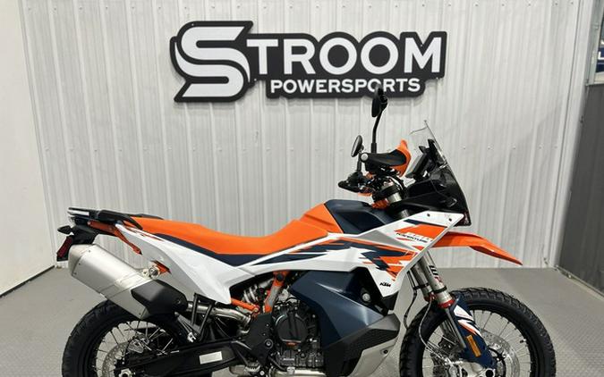 2026 KTM Adventure 890 R