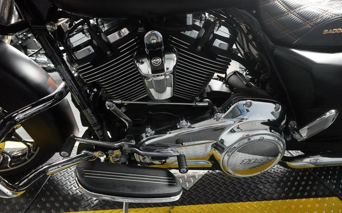 2022 Harley-Davidson Road Glide FLTRXS