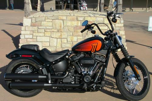 2021 Harley-Davidson Street Bob 114 Review (11 Fast Facts)