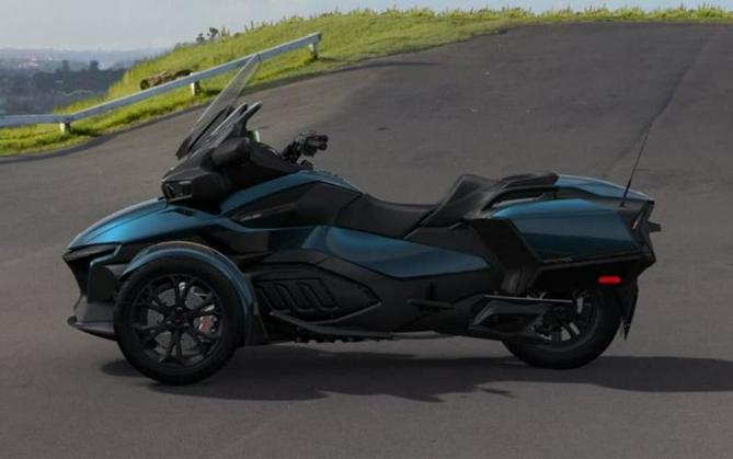 2023 Can-Am Spyder RT Review [Celebrating 2023 IFRD]