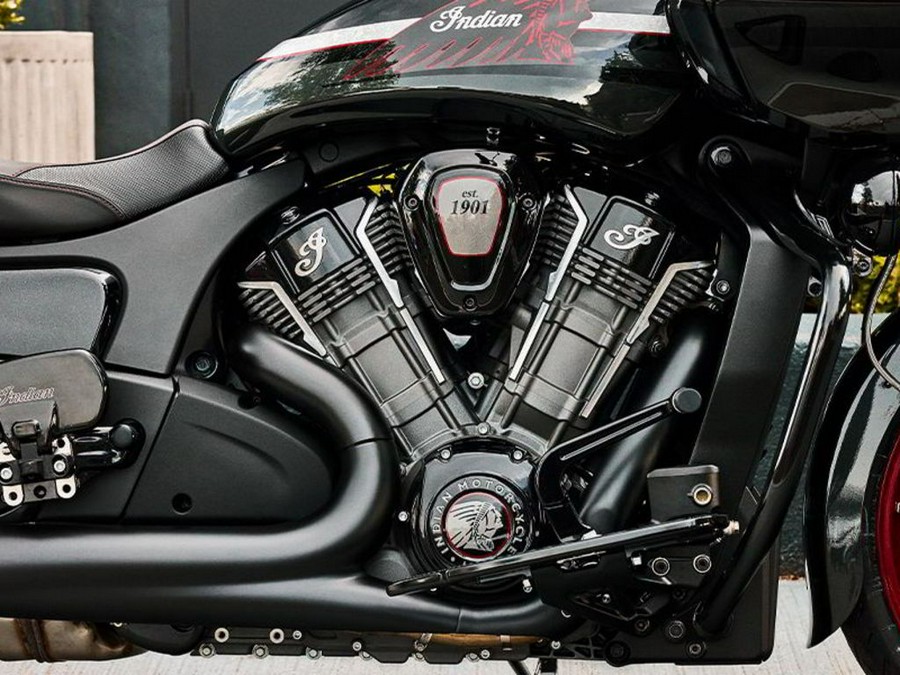 2024 Indian Motorcycle® Challenger® Elite Charcoal Candy/Black Candy