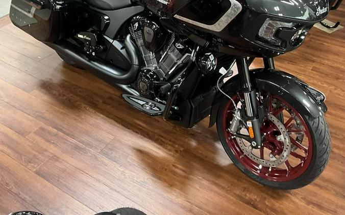 2024 Indian Motorcycle® Challenger® Elite Charcoal Candy/Black Candy