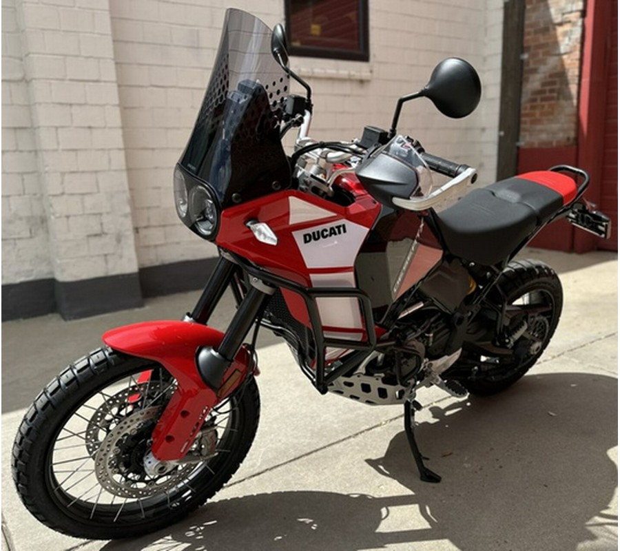 2025 Ducati DesertX Discovery